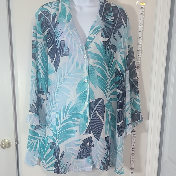 BonWorth Tops - Multicolored‎ Oversized 3/4 Sleeve Button Down Shirt